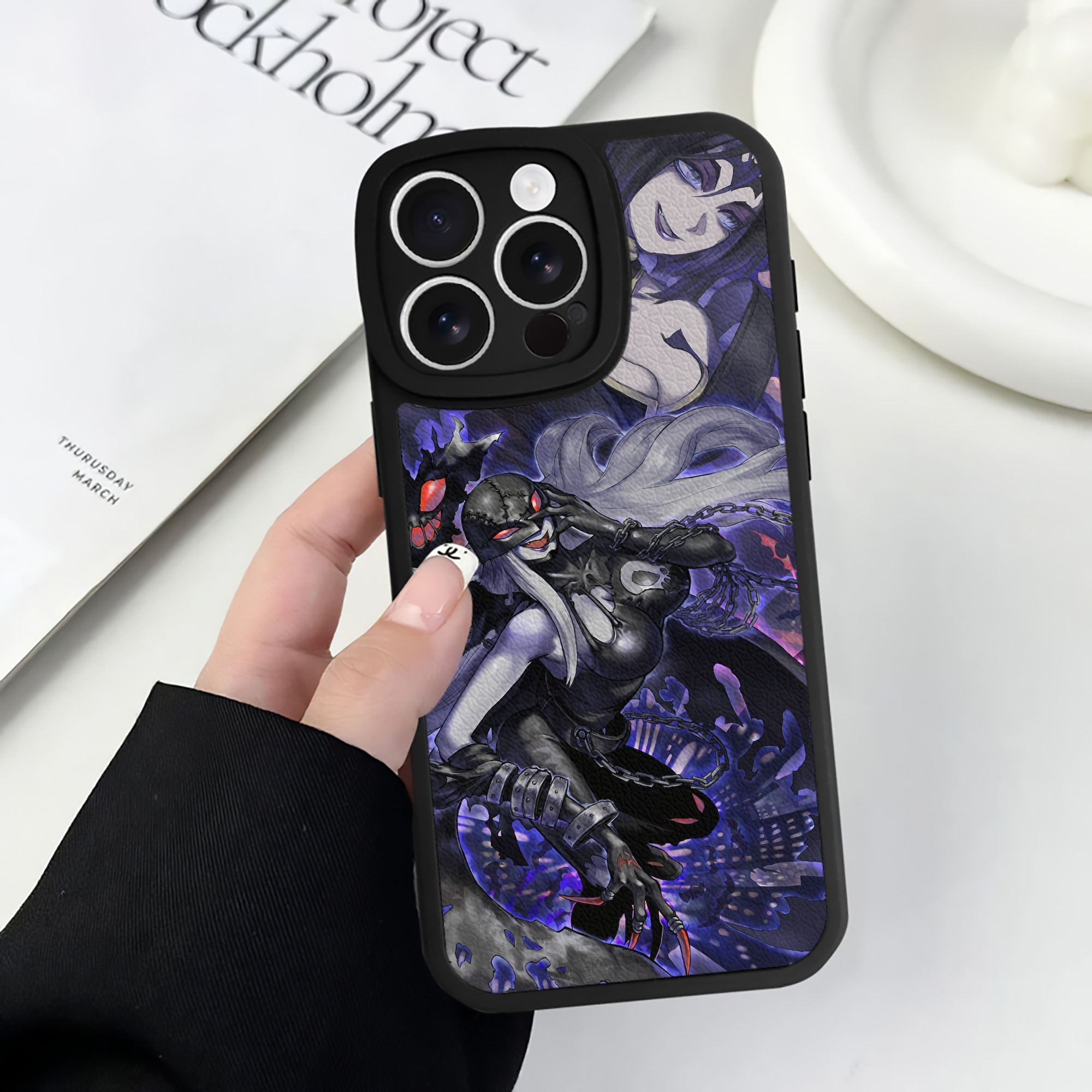 （画像用） Digimon デジタルモンスター/デジモン 【iPhone 16シリーズ対応】シリコンスマホケース（レザー調） 材質：シリコン